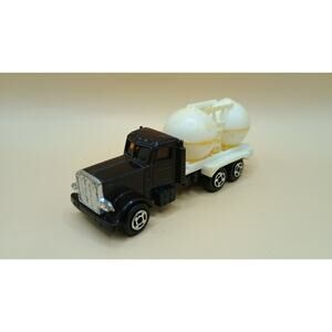 Nitro Natural GS-36 Gas Tank Truck HK 1/64 Road Machines Tanker 1983 JRI